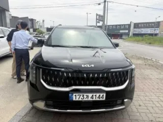 올뉴카니발 중고차 매물 사진 1 - 2024년 27,908km